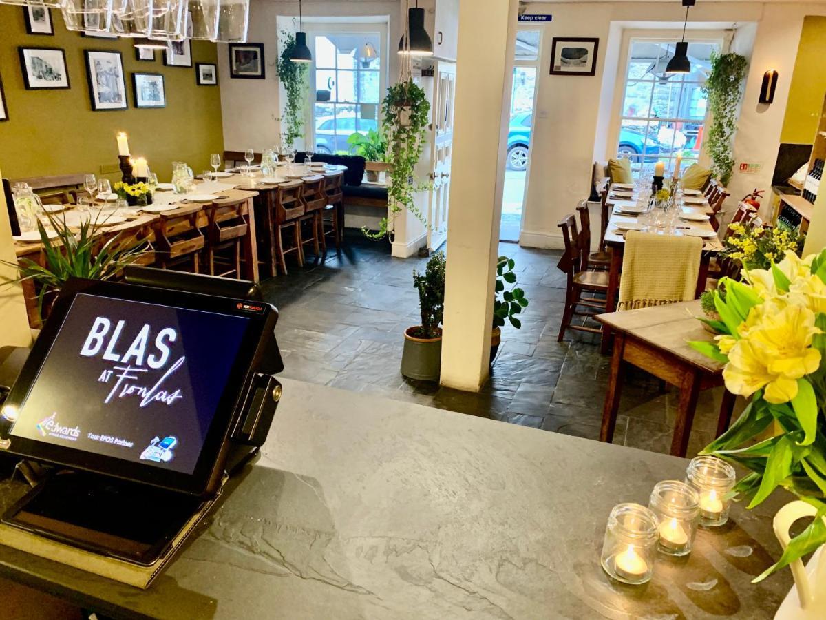 Blas At Fronlas Cafe - The Heart Of Newport ニューポート エクステリア 写真